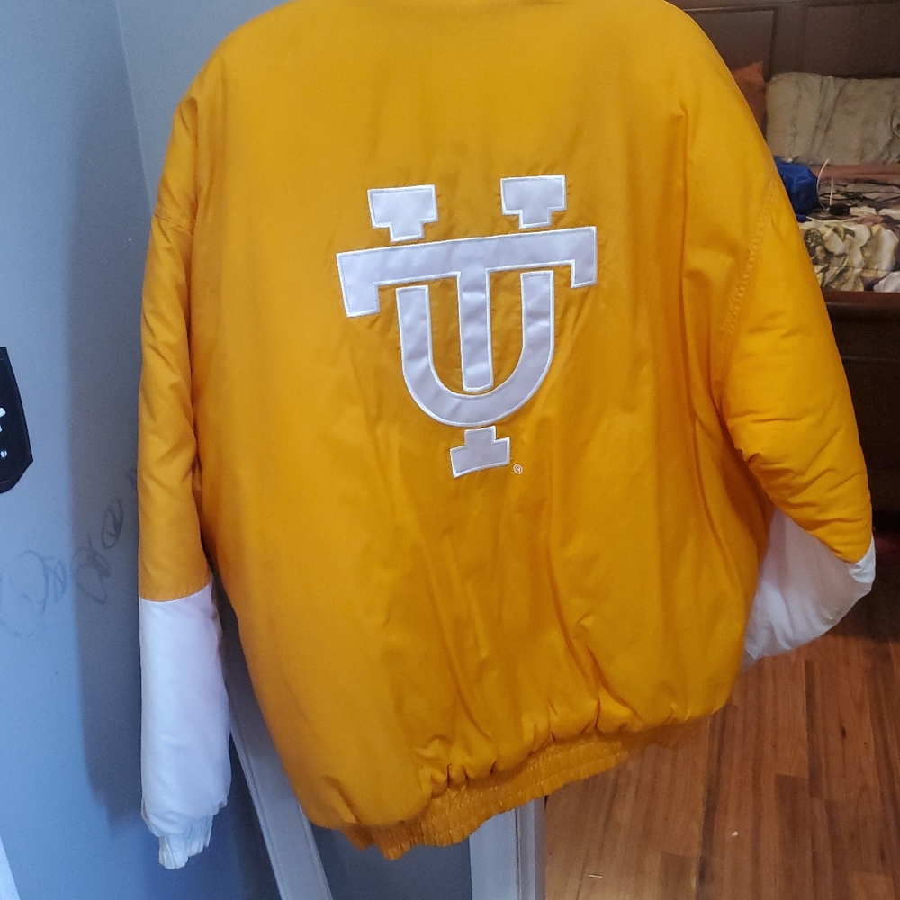Logo 7 Vintage Tn Volunteer coat size Xl